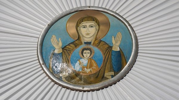 Sainte véronique : symboles de foi et de bienveillance à découvrir